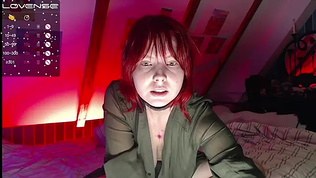 Snapshot of RubyLynxx chatting on November 30, 2025, 2:32 pm RubyLynxx online show from November 30, 2025, 2:32 pm