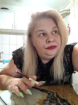 Snapshot of AriannaMilf chatting on July 24, 2026, 8:40 pm AriannaMilf online show from July 24, 2026, 8:40 pm