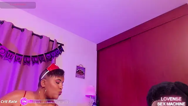 Snapshot of DianaBrownXX chatting on October 28, 2025, 3:54 am DianaBrownXX online show from October 28, 2025, 3:54 am