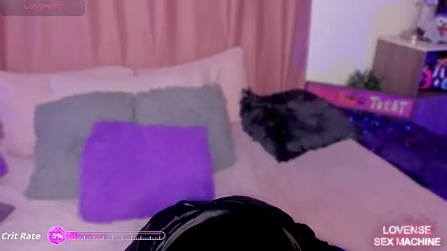 Snapshot of DianaBrownXX chatting on October 31, 2025, 3:51 am DianaBrownXX online show from October 31, 2025, 3:51 am