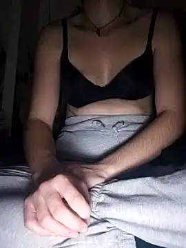 Snapshot of bruna_safadinhaa chatting on January 12, 2025, 9:40 am bruna safadinhaa online show from January 12, 2025, 9:40 am