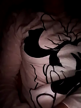 Snapshot of bruna_safadinhaa chatting on October 31, 2025, 11:39 pm bruna safadinhaa online show from October 31, 2025, 11:39 pm