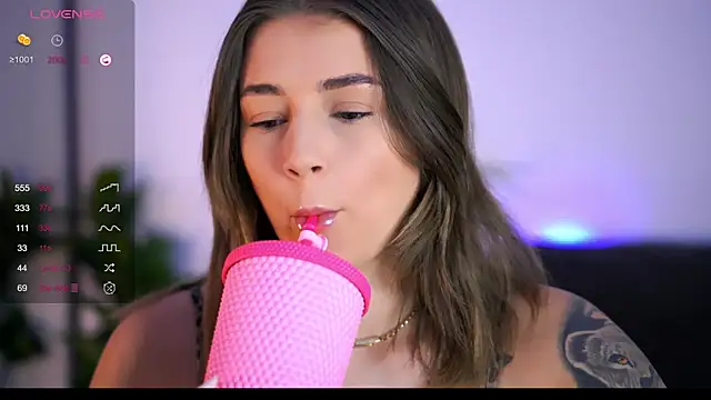 AishaCarter online show from September 11, 2025, 6:41 pm