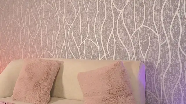 AlessiaCorleone  online show from April 30, 2026, 2:01 pm