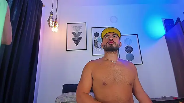 Juan Castano online show from February 5, 2025, 4:36 pm