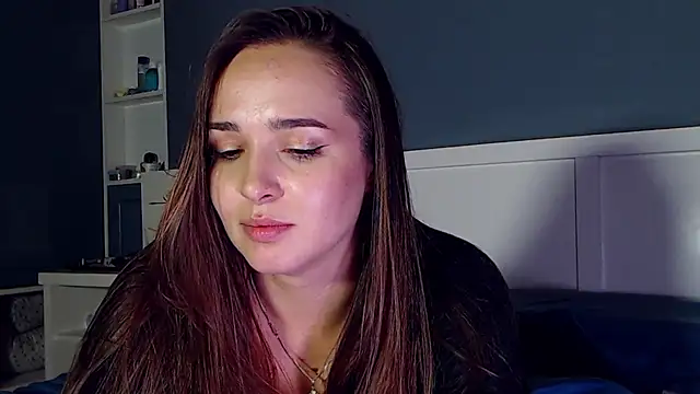 Snapshot of MeIisaLove chatting on December 5, 2024, 4:55 pm MeIisaLove online show from December 5, 2024, 4:55 pm