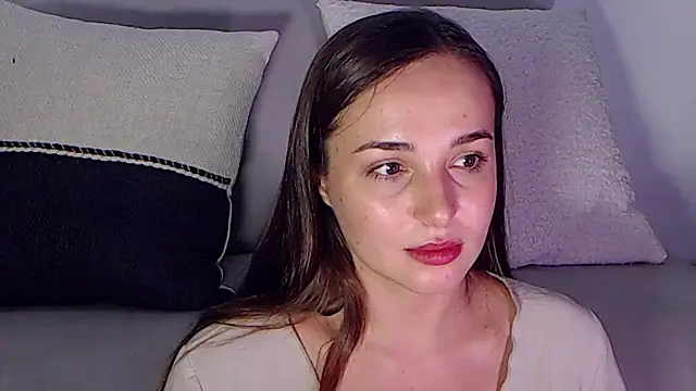 Snapshot of MeIisaLove chatting on February 3, 2025, 5:14 pm MeIisaLove online show from February 3, 2025, 5:14 pm