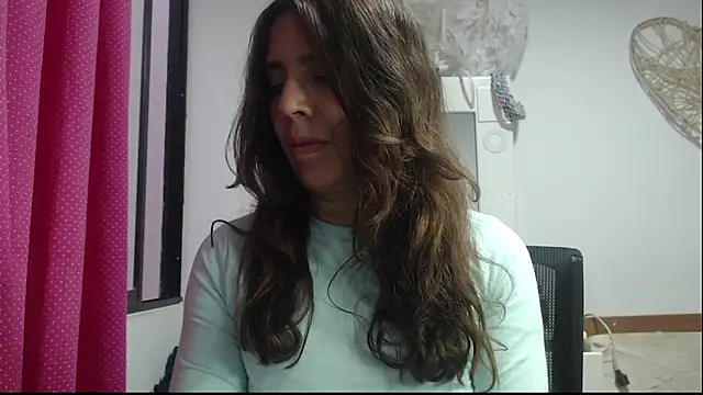 Victoria meester online show from February 2, 2025, 10:39 pm