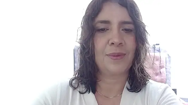 Snapshot of Victoria_meester chatting on June 2, 2026, 3:03 pm Victoria meester online show from June 2, 2026, 3:03 pm
