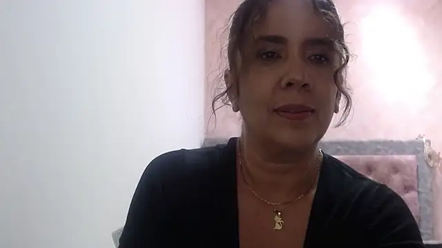 Snapshot of Victoria_meester chatting on June 12, 2026, 3:33 pm Victoria meester online show from June 12, 2026, 3:33 pm