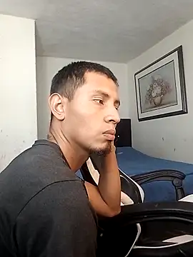 Snapshot of Luciana_and_Neitan chatting on March 16, 2026, 9:41 pm Luciana and Neitan online show from March 16, 2026, 9:41 pm