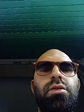 Passivello9 online show from May 1, 2026, 5:06 pm