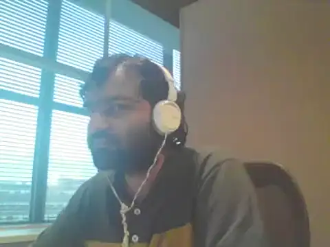 Snapshot of JohnBond009 chatting on September 9, 2025, 6:07 pm JohnBond009 online show from September 9, 2025, 6:07 pm