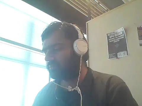 Snapshot of JohnBond009 chatting on June 16, 2026, 5:59 pm JohnBond009 online show from June 16, 2026, 5:59 pm