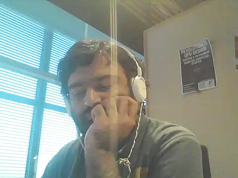 Snapshot of JohnBond009 chatting on July 15, 2026, 7:52 pm JohnBond009 online show from July 15, 2026, 7:52 pm