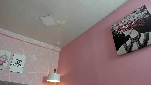 Snapshot of dolly_zoe chatting on September 29, 2025, 9:52 pm dolly zoe online show from September 29, 2025, 9:52 pm