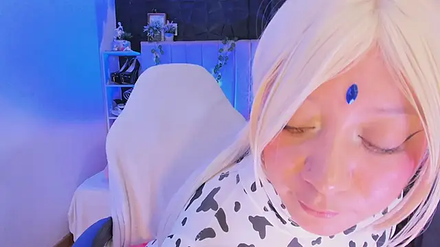 helen bunnnyx online show from August 2, 2026, 9:08 am