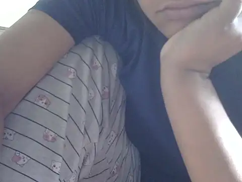 shekira99 online show from September 15, 2025, 3:50 am