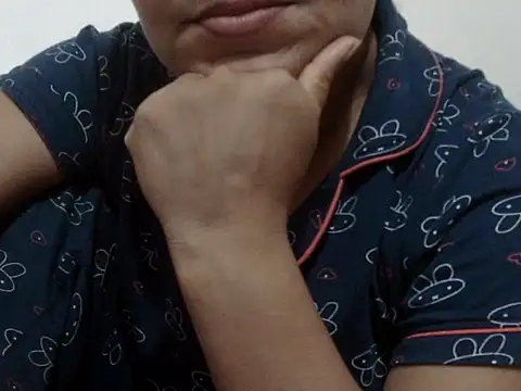 shekira99 online show from September 27, 2025, 7:30 pm