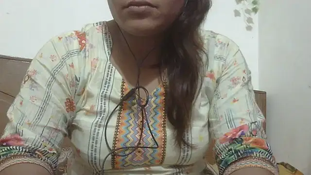 shekira99 online show from July 21, 2026, 2:08 pm