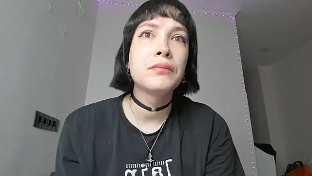 dollmore online show from February 10, 2025, 3:24 am