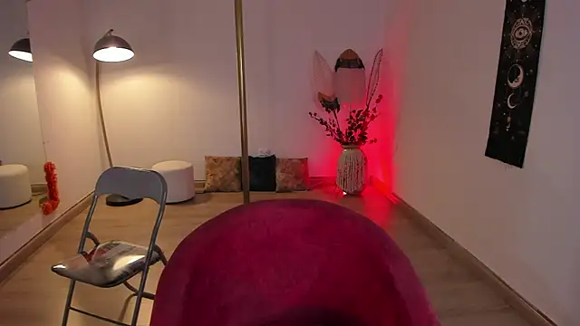 Kat Art online show from January 14, 2025, 2:08 am