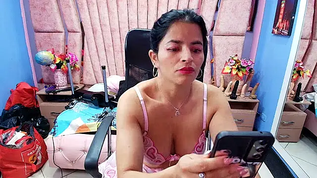 HornySkinny26 online show from November 20, 2025, 4:01 am