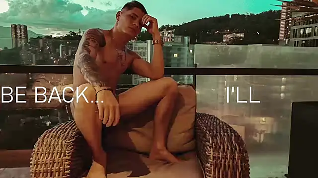 Snapshot of NykonPorman chatting on January 14, 2025, 5:08 am NykonPorman online show from January 14, 2025, 5:08 am