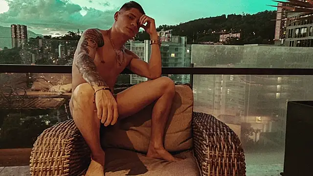 Snapshot of NykonPorman chatting on February 27, 2025, 11:04 pm NykonPorman online show from February 27, 2025, 11:04 pm