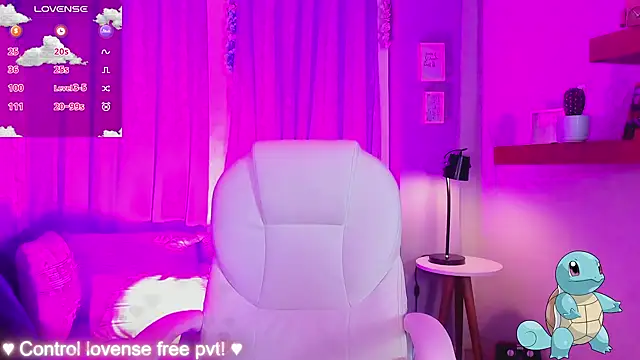 Snapshot of CoralineRicce_ chatting on January 8, 2025, 5:16 am CoralineRicce online show from January 8, 2025, 5:16 am