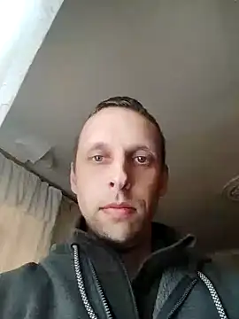 Snapshot of Yrikos1 chatting on April 28, 2026, 2:22 pm Yrikos1 online show from April 28, 2026, 2:22 pm