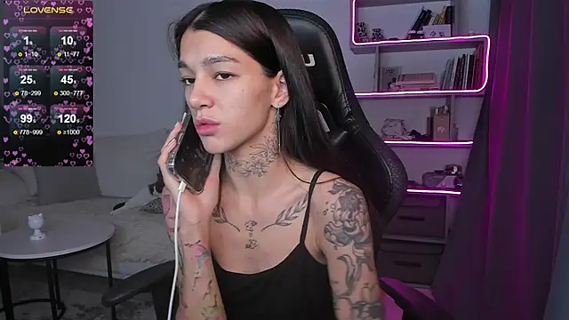 Snapshot of vinkitinkii chatting on December 26, 2024, 7:13 am vinkitinkii online show from December 26, 2024, 7:13 am