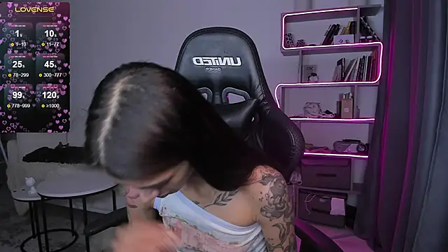 Snapshot of vinkitinkii chatting on January 2, 2025, 10:16 am vinkitinkii online show from January 2, 2025, 10:16 am