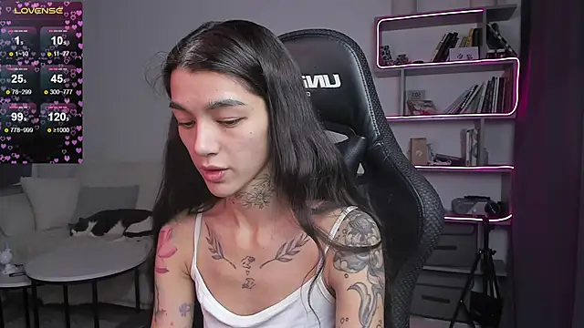 Snapshot of vinkitinkii chatting on January 11, 2025, 9:57 am vinkitinkii online show from January 11, 2025, 9:57 am