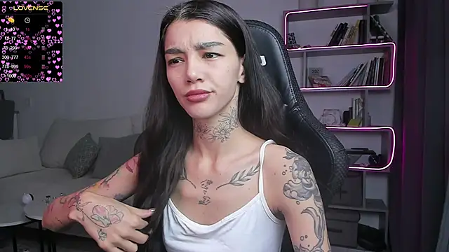 Snapshot of vinkitinkii chatting on January 12, 2025, 7:00 am vinkitinkii online show from January 12, 2025, 7:00 am