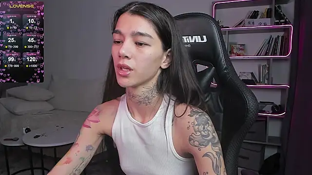 Snapshot of vinkitinkii chatting on January 26, 2025, 9:29 am vinkitinkii online show from January 26, 2025, 9:29 am