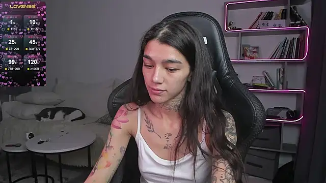 Snapshot of vinkitinkii chatting on January 27, 2025, 10:27 am vinkitinkii online show from January 27, 2025, 10:27 am