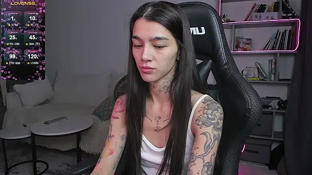 Snapshot of vinkitinkii chatting on February 5, 2025, 6:46 am vinkitinkii online show from February 5, 2025, 6:46 am