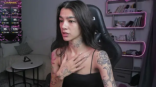 Snapshot of vinkitinkii chatting on February 26, 2025, 7:20 am vinkitinkii online show from February 26, 2025, 7:20 am