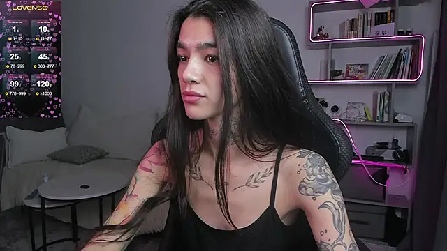 Snapshot of vinkitinkii chatting on February 28, 2025, 6:32 am vinkitinkii online show from February 28, 2025, 6:32 am