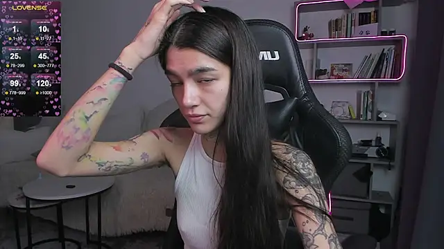 Snapshot of vinkitinkii chatting on March 1, 2025, 9:51 am vinkitinkii online show from March 1, 2025, 9:51 am