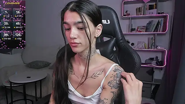 Snapshot of vinkitinkii chatting on March 2, 2025, 6:37 am vinkitinkii online show from March 2, 2025, 6:37 am