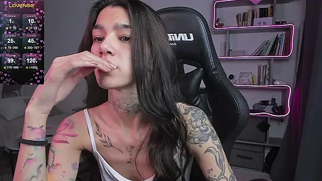 Snapshot of vinkitinkii chatting on March 5, 2025, 6:44 am vinkitinkii online show from March 5, 2025, 6:44 am