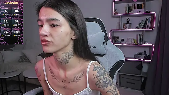 Snapshot of vinkitinkii chatting on March 9, 2025, 6:39 am vinkitinkii online show from March 9, 2025, 6:39 am