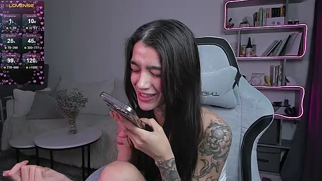 Snapshot of vinkitinkii chatting on March 15, 2025, 9:41 am vinkitinkii online show from March 15, 2025, 9:41 am