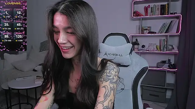 Snapshot of vinkitinkii chatting on March 21, 2025, 9:34 am vinkitinkii online show from March 21, 2025, 9:34 am