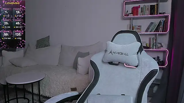 Snapshot of vinkitinkii chatting on March 22, 2025, 6:00 am vinkitinkii online show from March 22, 2025, 6:00 am