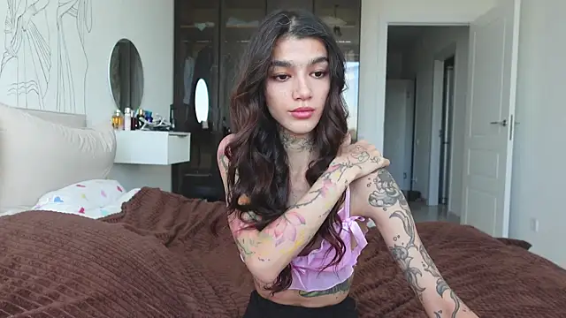 Snapshot of vinkitinkii chatting on October 7, 2025, 6:54 am vinkitinkii online show from October 7, 2025, 6:54 am