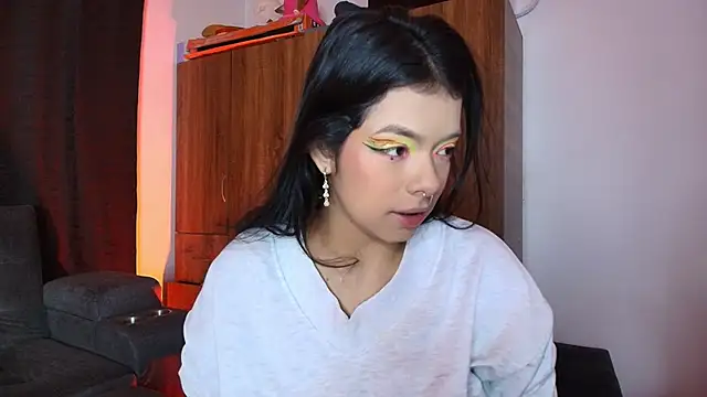 yungelitamor  online show from July 12, 2026, 5:42 am