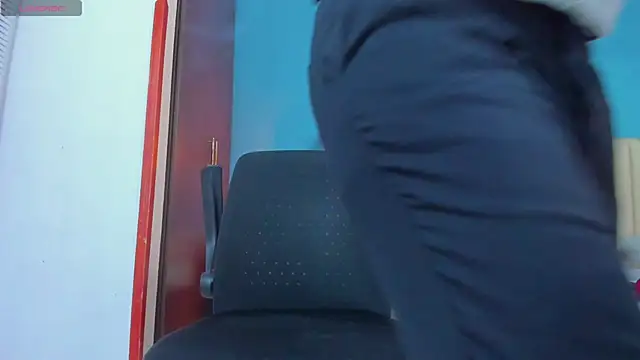 Snapshot of jeanpiere_ chatting on December 5, 2025, 2:31 am jeanpiere online show from December 5, 2025, 2:31 am